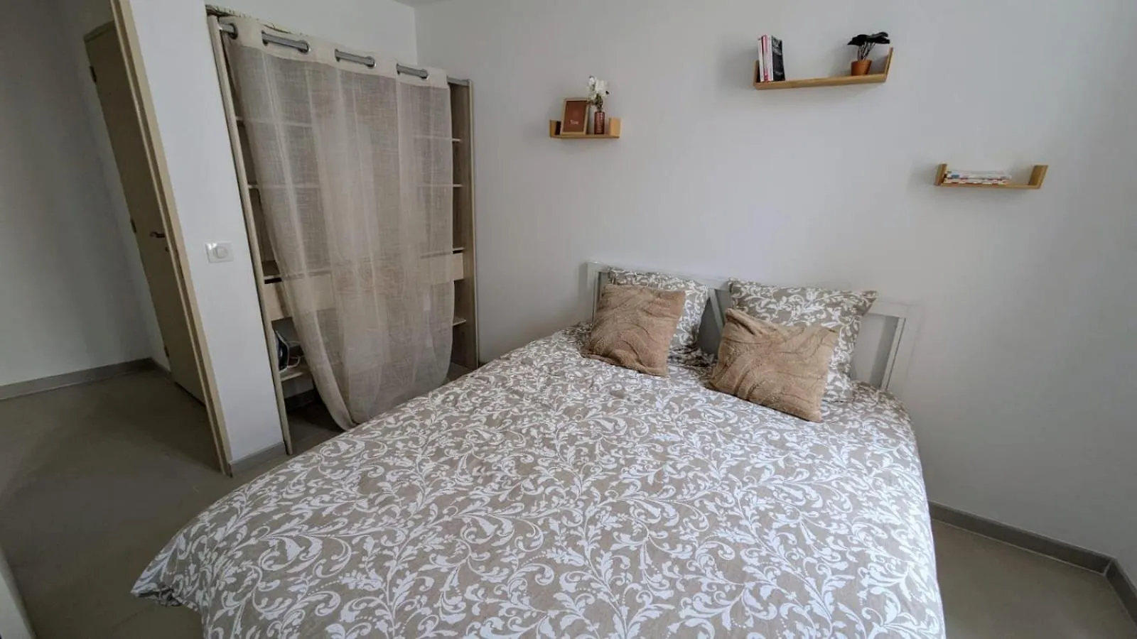 Holiday home Maison De Ville De 65M2 Au Coeur De Martigues